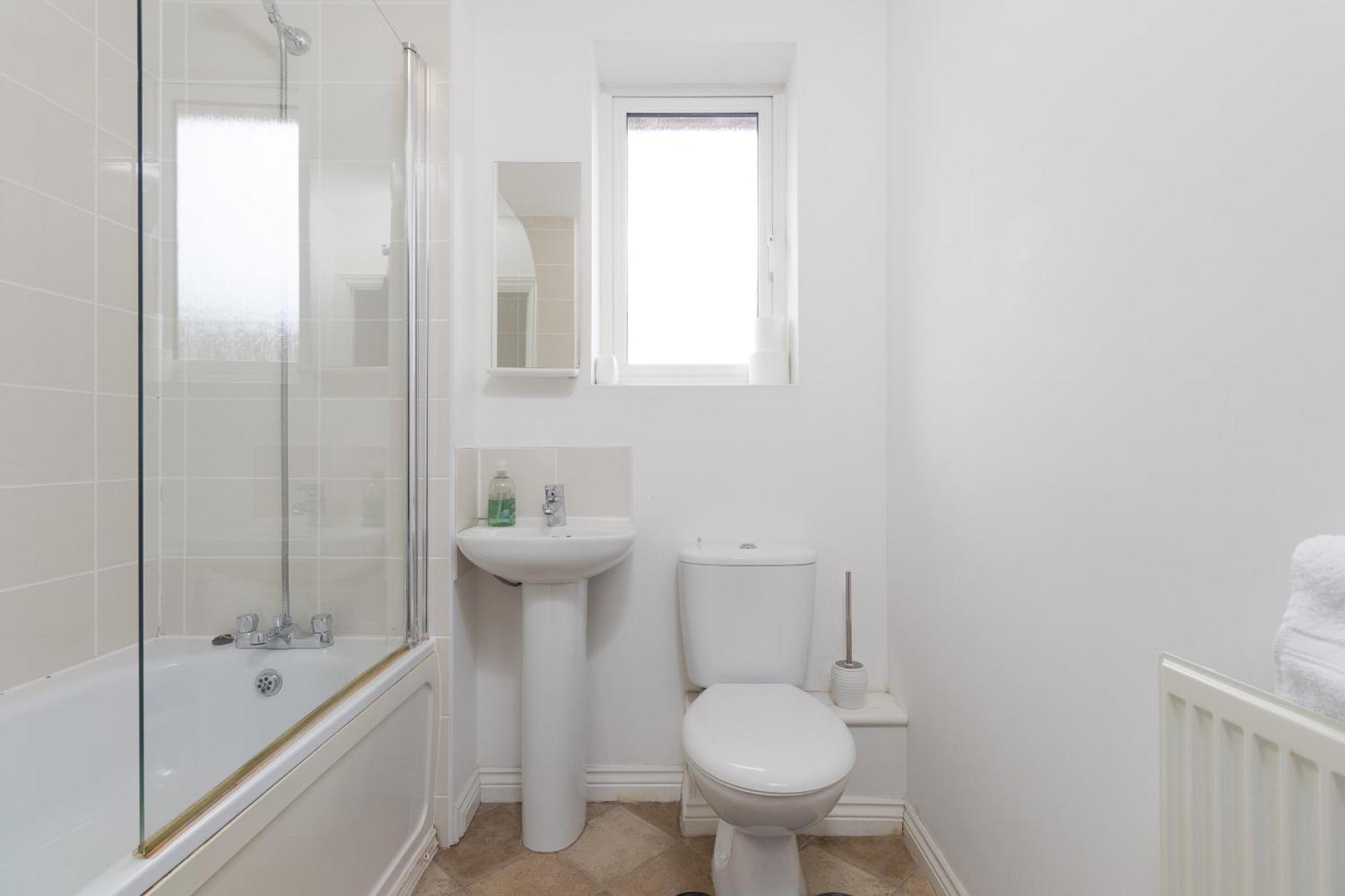 2-Br Executive En-Suite Apartment By Mbiz Κόβεντρι Εξωτερικό φωτογραφία